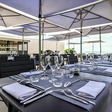 La Grande Terrasse & La Rochelle - Mgallery Collection 沙特拉永普拉日