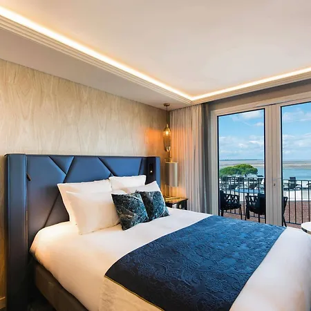 ホテル La Grande Terrasse & La Rochelle - Mgallery Collection 4*