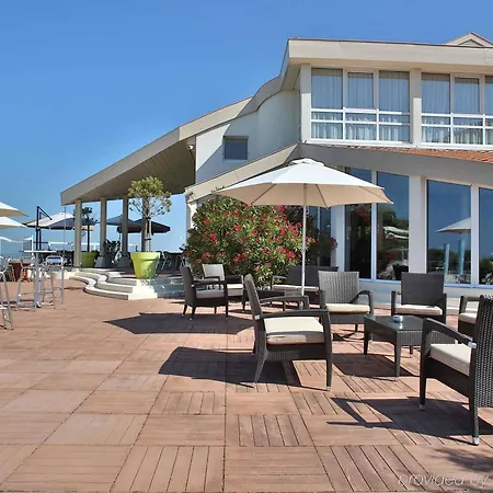 La Grande Terrasse & La Rochelle - Mgallery Collection