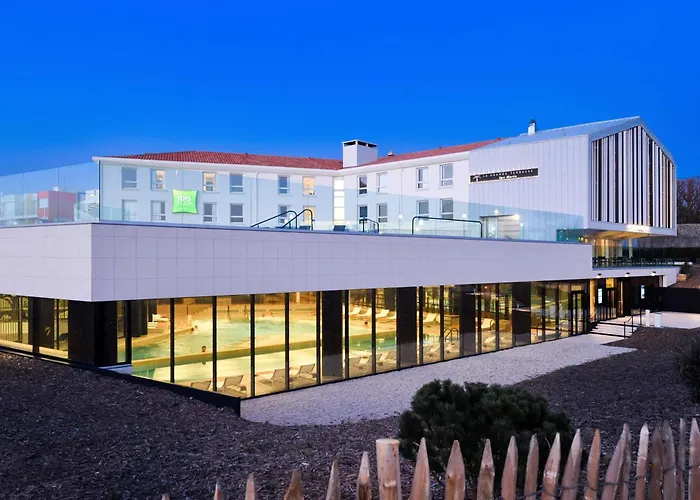 La Grande Terrasse & La Rochelle - Mgallery Collection Шатлайон-Плаж