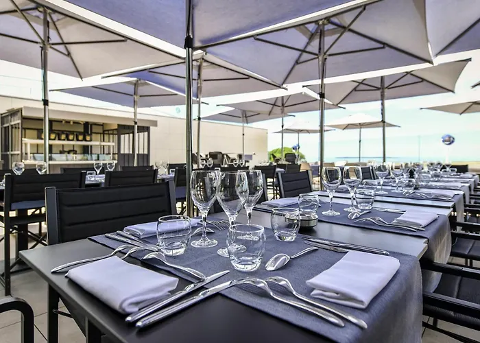 La Grande Terrasse & La Rochelle - Mgallery Collection Шатлайон-Плаж