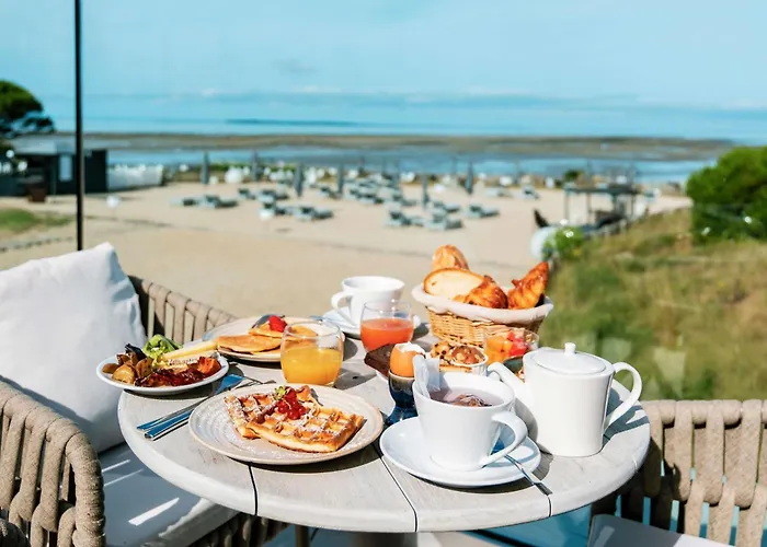 La Grande Terrasse & La Rochelle - Mgallery Collection Отель Шатлайон-Плаж