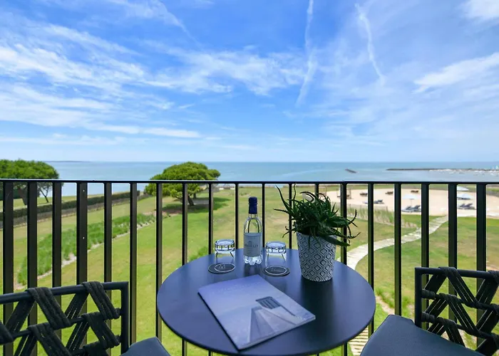 La Grande Terrasse & La Rochelle - Mgallery Collection 4*