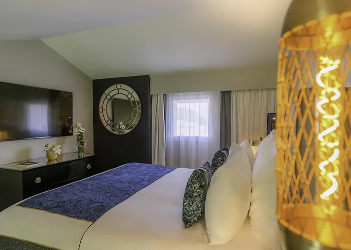 La Grande Terrasse & La Rochelle - Mgallery Collection 4* Шатлайон-Плаж