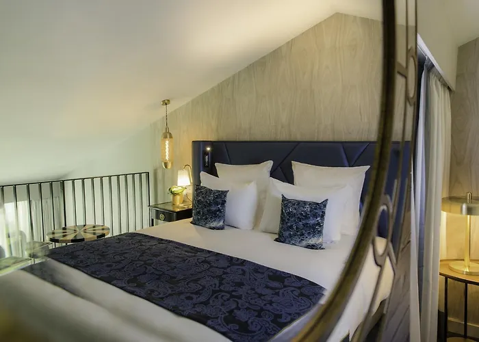 Отель La Grande Terrasse & La Rochelle - Mgallery Collection Шатлайон-Плаж